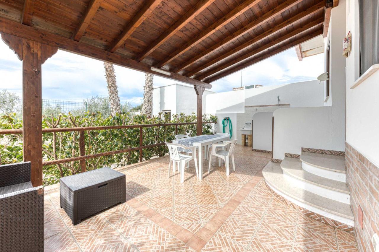 Villetta Climatizzata Mar Torre San Giovanni Extérieur photo